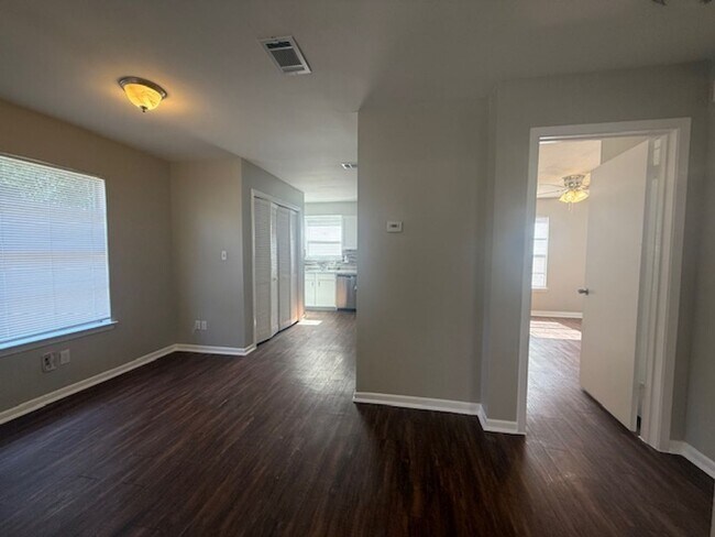 Foto del edificio - Centre-513