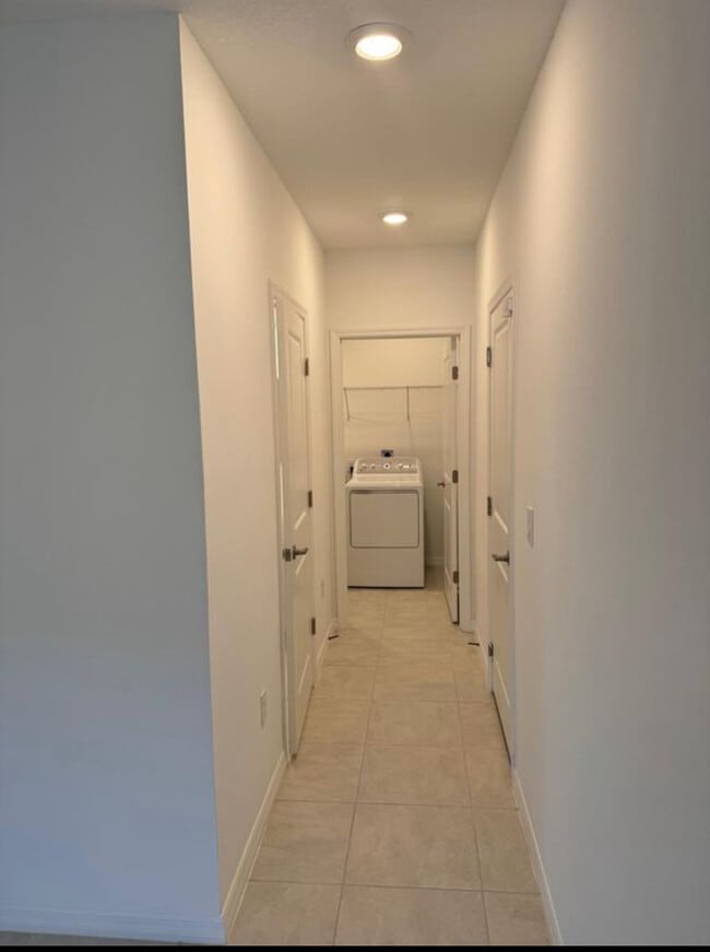 Building Photo - 76 Citrine Loop