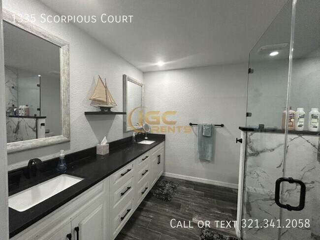 Foto del edificio - 1335 Scorpious Ct