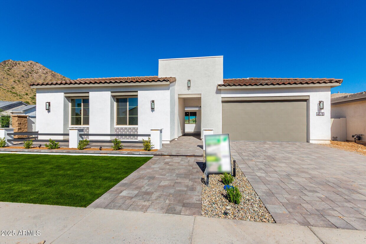 Foto principal - 4878 W Owl Head Pl