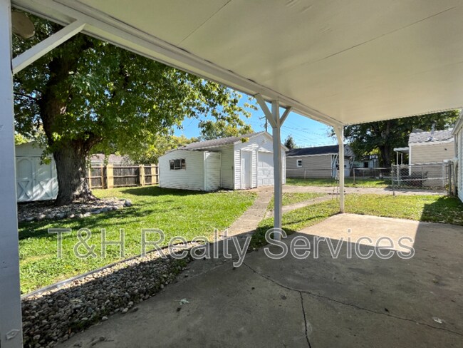 Foto del edificio - 1604 S Oakdale Dr