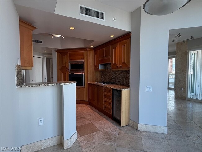 Foto del edificio - 2777 Paradise Rd