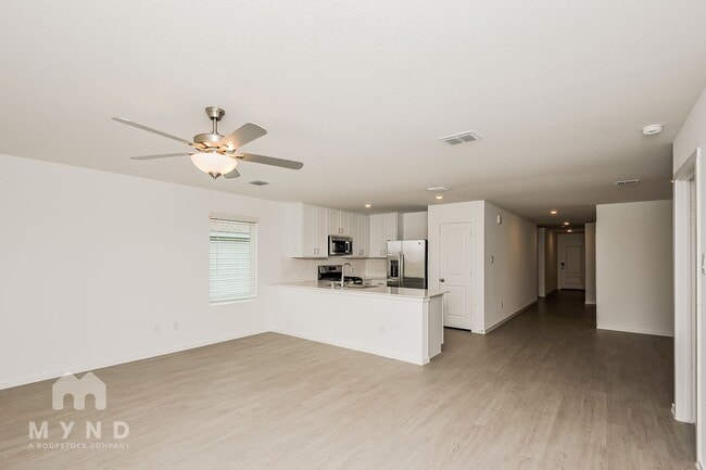 Foto del edificio - 2717 Mistwood Dr