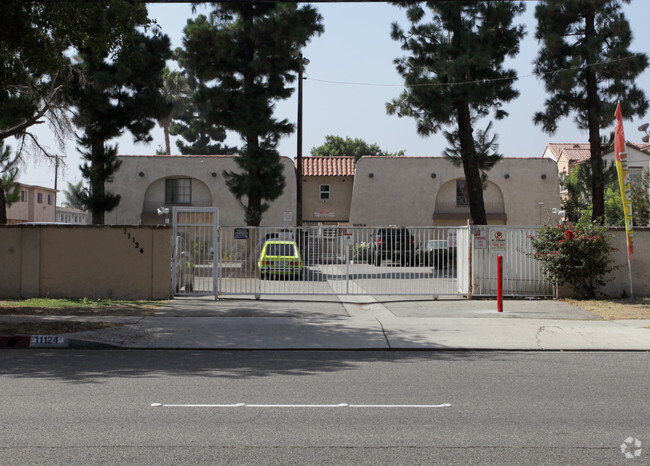 Building Photo - El Fortin