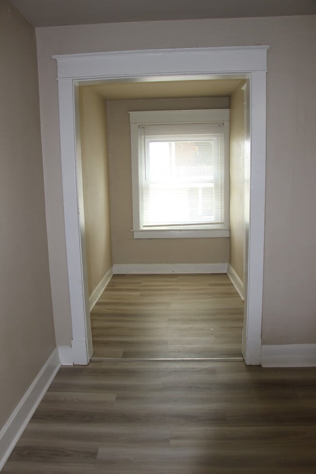 Foyer - 338 Brooklyn Ave