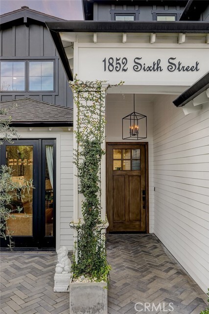 Building Photo - 1852 6th St