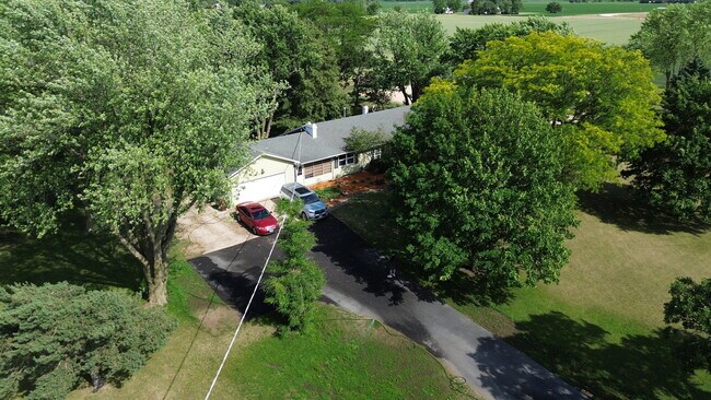 Foto del edificio - 9314 IL-23