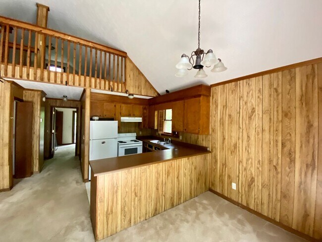 Foto del edificio - 2 Bed/1 Bath Cottage in Private Area