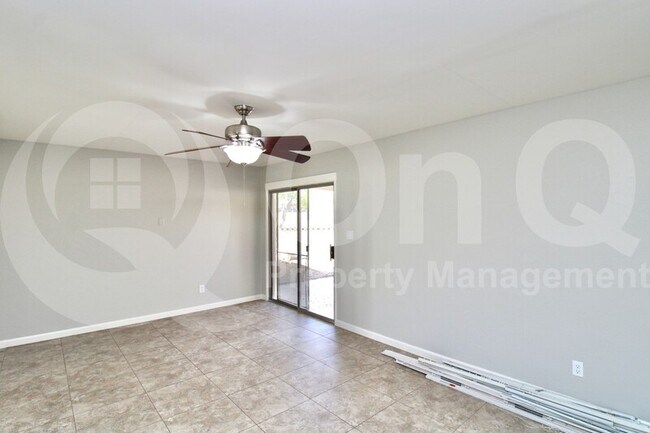 Foto del edificio - 7430 E Minnezona Ave