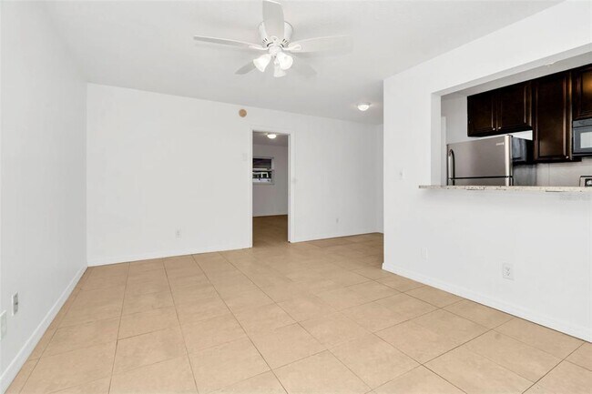 Building Photo - 3700 Haines Rd N