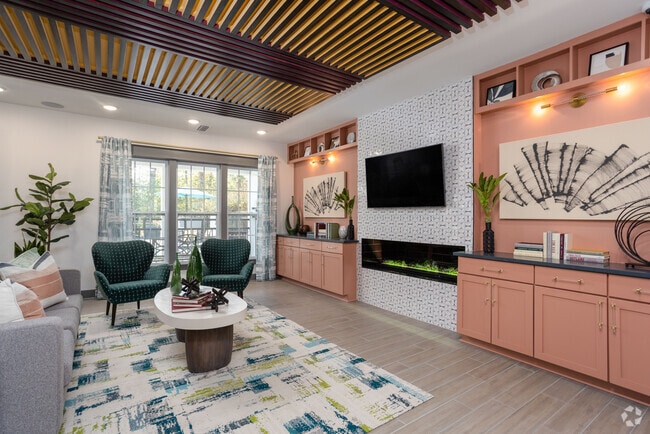 Interior Photo - Eagles Landing Tallahassee