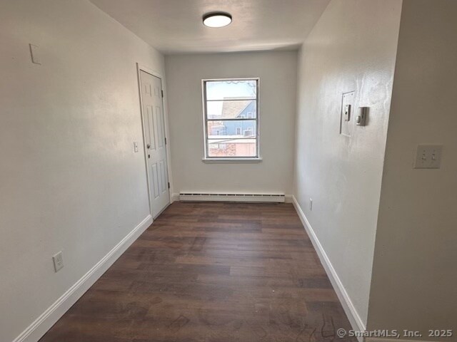 Foto del edificio - 1295 E Main St