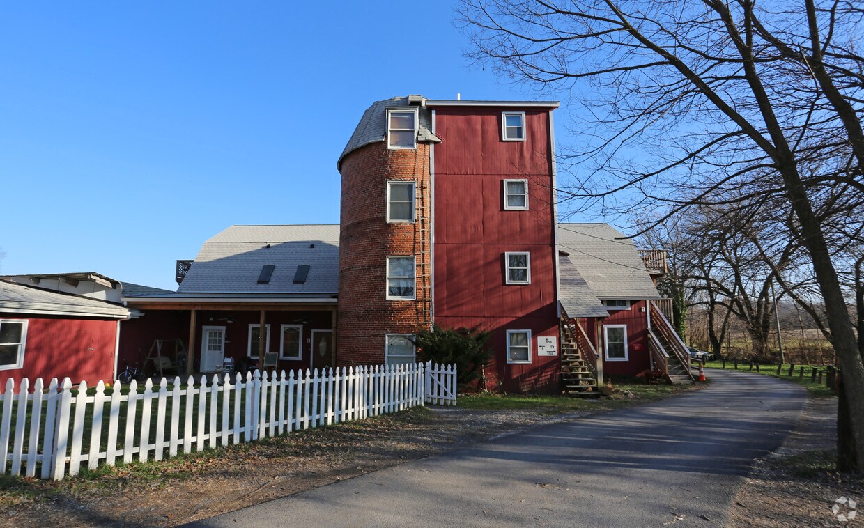 4317 Buckeystown Pike, Frederick, MD 21704 Apartments in Frederick