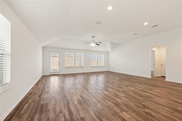 Foto del edificio - 3204 Montego Bay Ln