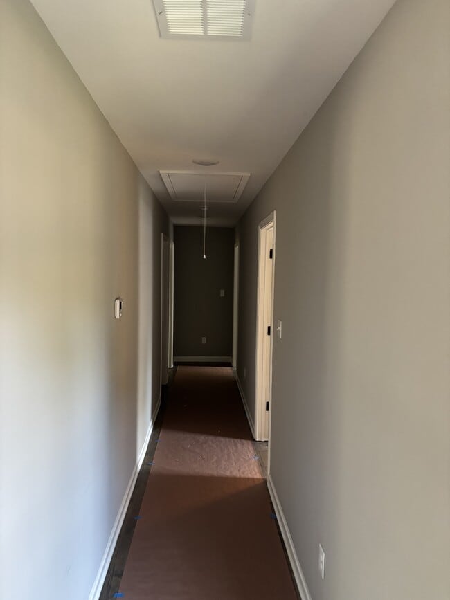 Building Photo - 3731 Whittier Rd