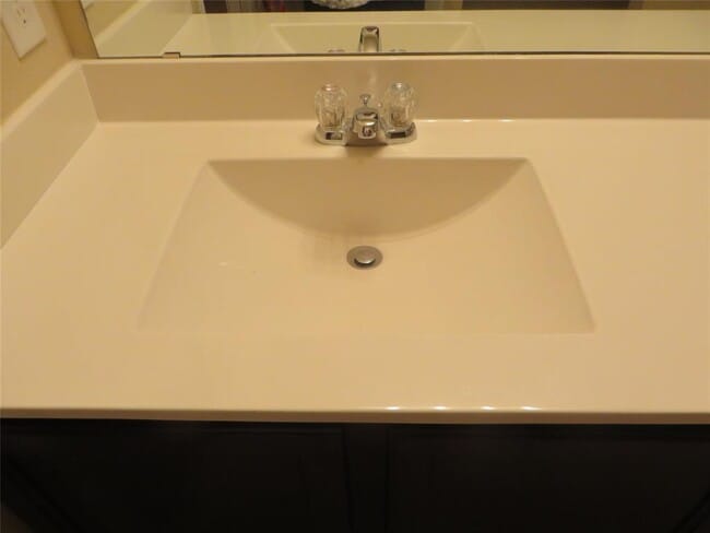 Building Photo - 505 Pinnacle Dr