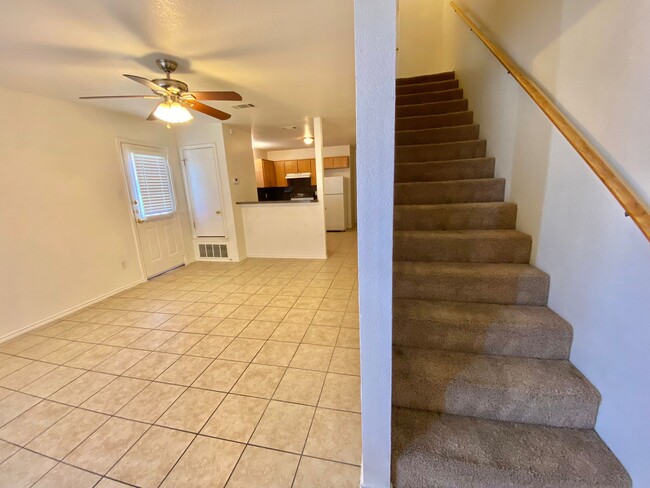Building Photo - 3906 Gus Dr