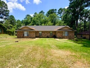Building Photo - 13539 Sheldon Ln