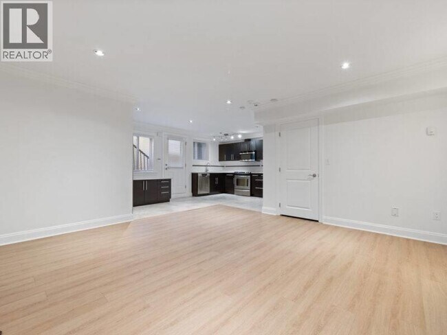 Photo du bâtiment - 4352 Carolyn Dr