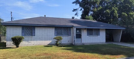 Building Photo - 4809 Kisatchie Ave
