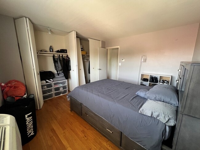 Bedroom - Greenview Apartments