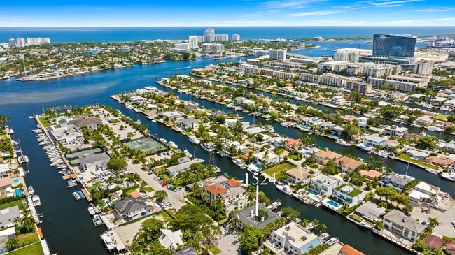 Foto del edificio - 1524 SE 12th St