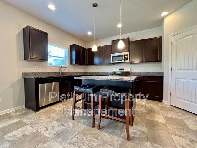 Building Photo - 4730 Brookwood Pl