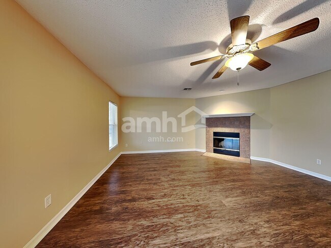 Foto del edificio - 850 Woodvale St