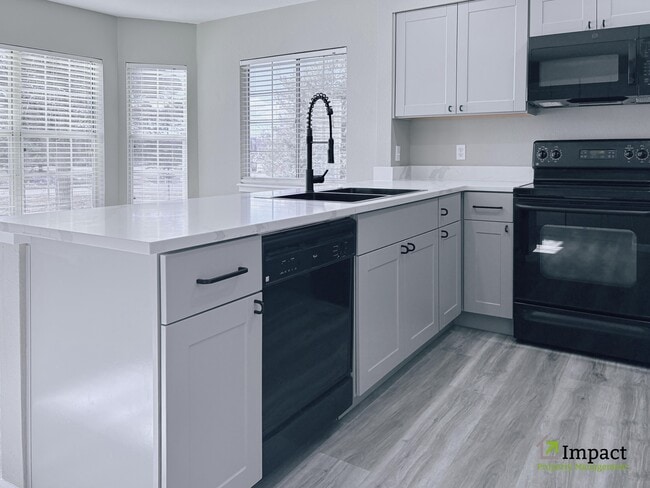 Building Photo - 18002 Becket Dr