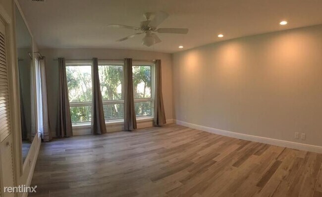 Foto del edificio - 2 br, 2 bath House - 7870 Granada Pl Apt 602