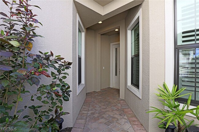 Foto del edificio - 8181 Venetian Pointe Dr