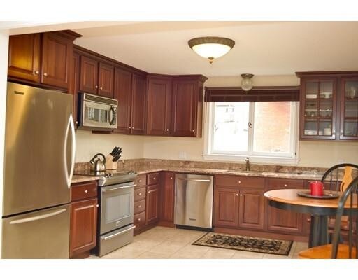 Building Photo - 9 Herrick Ct
