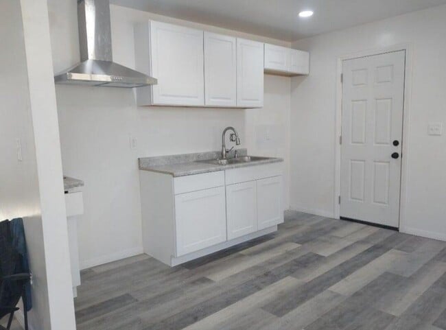 Foto del edificio - 9129 Kemper Rd