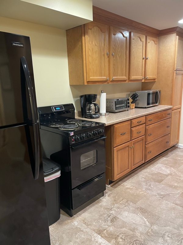 Building Photo - 241 Wedgewood Cir