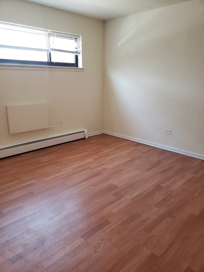 Foto del edificio - 6006 N Kenmore Ave