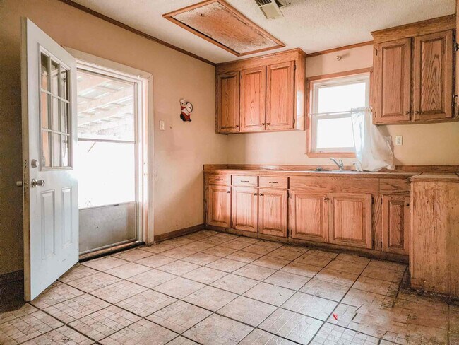 Foto del edificio - 215 N Magnolia St