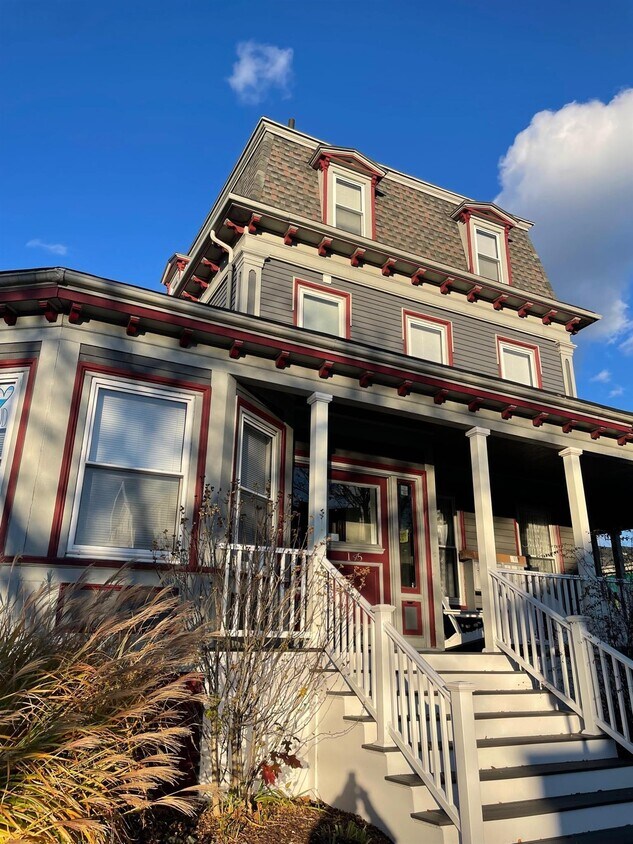 Building Photo - 145 Highland Ave