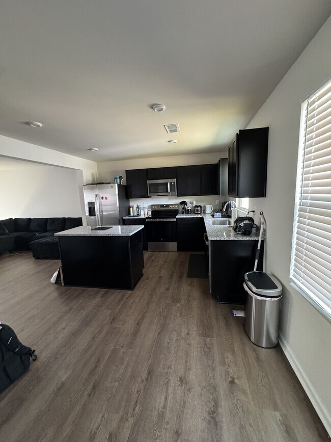 Foto del edificio - 6038 Carrick Bnd Ct