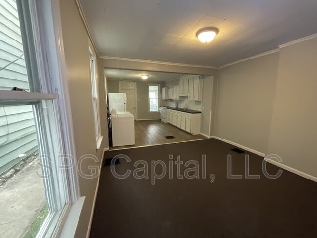 Foto del edificio - 556 S 2nd St