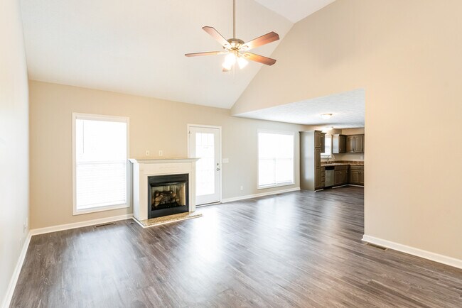 Building Photo - Amazing 3 Bedroom in Springfield!