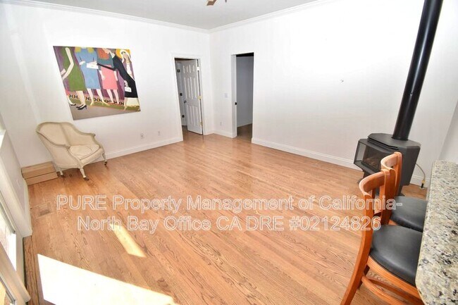 Foto del edificio - 8480 Petaluma Hill Rd