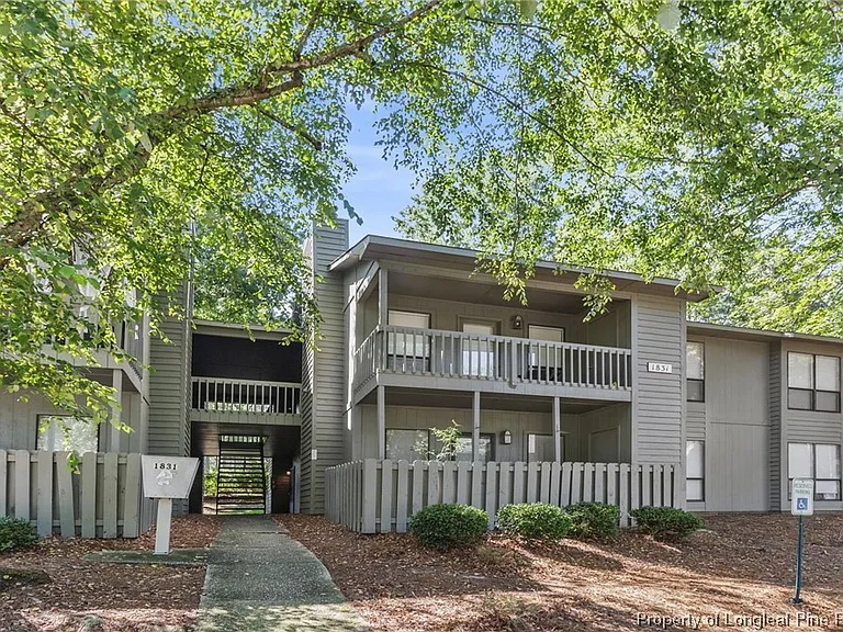 Foto principal - 1831 Tryon Dr