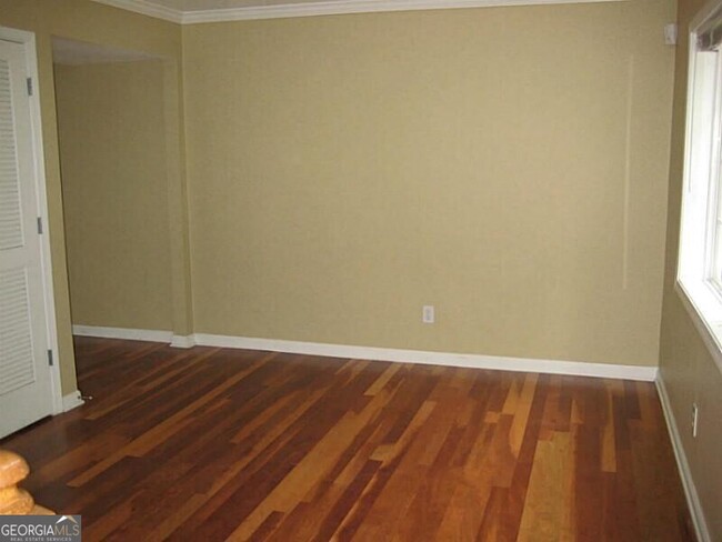 Foto del edificio - 6940 Roswell Rd