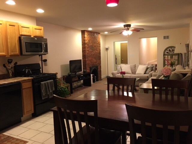 living area - 2306 E Carson St