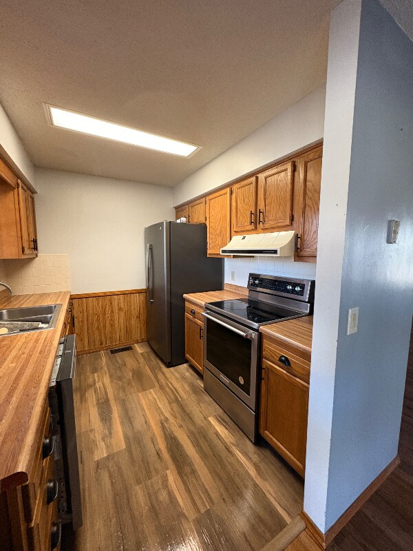 Foto del edificio - 1035 McClure Ln