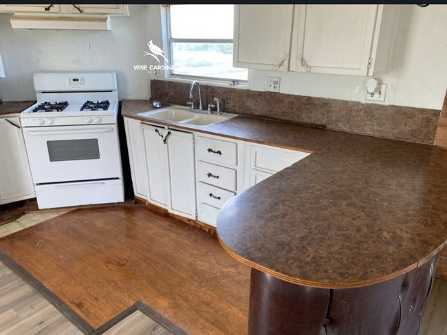 Building Photo - 509 May St