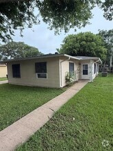 Building Photo - 124 Marlin Ave