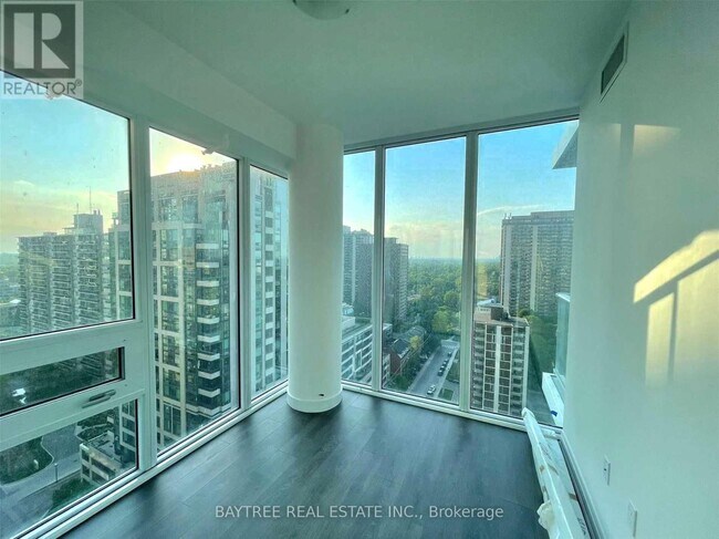 Photo du bâtiment - 99 Broadway Ave