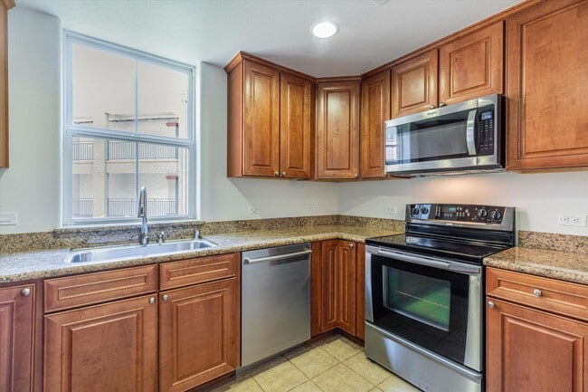 Building Photo - 809 Auzerais Ave