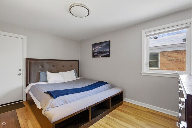 Foto del edificio - 1512 Mulford St